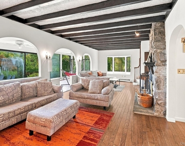 16 W Lake Boulevard - Photo Thumbnail 5