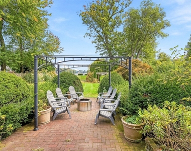 16 W Lake Boulevard - Photo Thumbnail 27
