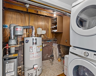 392 Philadelphia Avenue - Photo Thumbnail 24