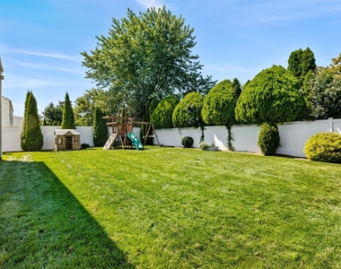 392 Philadelphia Avenue - Photo Thumbnail 25