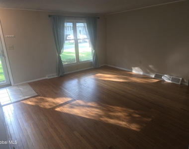 9 Prospect Drive - Photo Thumbnail 1