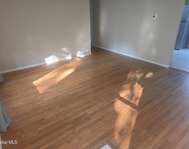 9 Prospect Drive - Photo Thumbnail 3