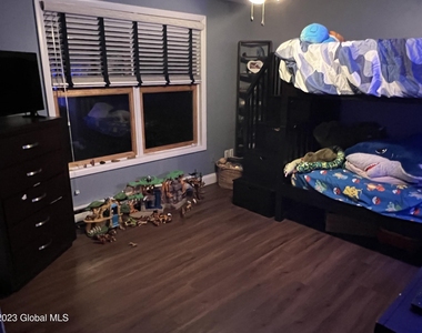 93 Thimbleberry Road - Photo Thumbnail 11