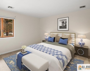 1604 Ravens Crest Drive - Photo Thumbnail 5