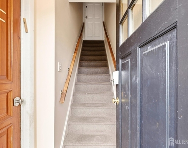 65 Campbell Avenue - Photo Thumbnail 4