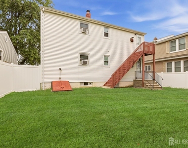65 Campbell Avenue - Photo Thumbnail 23