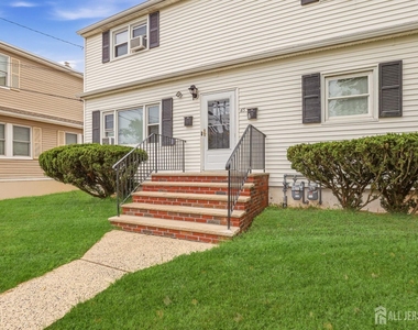 65 Campbell Avenue - Photo Thumbnail 3