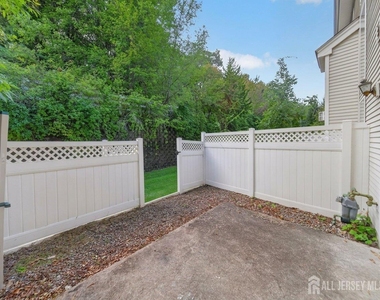 58 Windsong Circle - Photo Thumbnail 29
