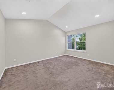 58 Windsong Circle - Photo Thumbnail 18