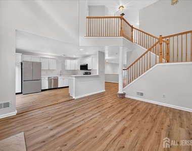 58 Windsong Circle - Photo Thumbnail 8