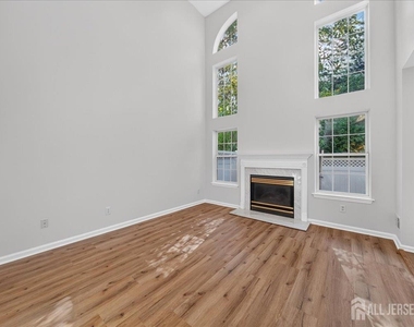 58 Windsong Circle - Photo Thumbnail 7