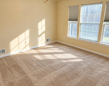 133 Murray Drive - Photo Thumbnail 13