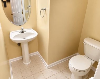 133 Murray Drive - Photo Thumbnail 10