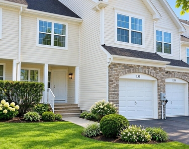 133 Murray Drive - Photo Thumbnail 1