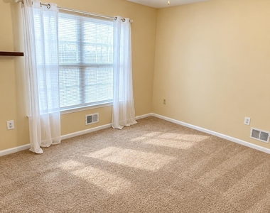 133 Murray Drive - Photo Thumbnail 24