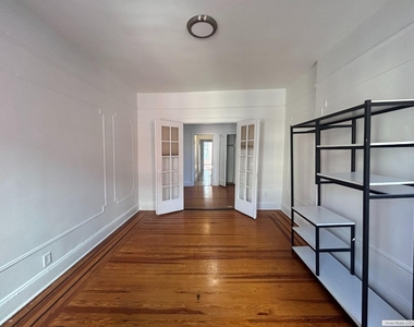 330 E 76th Street - Photo Thumbnail 19
