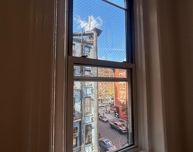 330 E 76th Street - Photo Thumbnail 6
