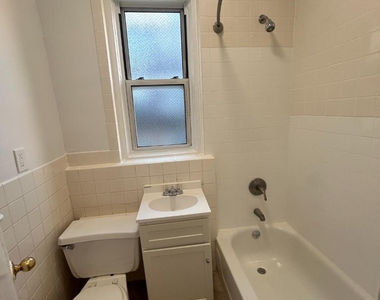 330 E 76th Street - Photo Thumbnail 27