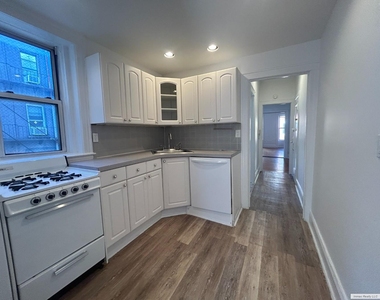 330 E 76th Street - Photo Thumbnail 21