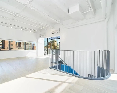 237 Madison Avenue - Photo Thumbnail 9