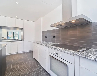 237 Madison Avenue - Photo Thumbnail 7