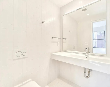 237 Madison Avenue - Photo Thumbnail 10