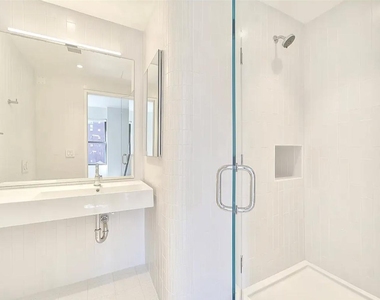 237 Madison Avenue - Photo Thumbnail 11