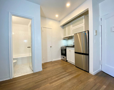 343 W 21st Street - Photo Thumbnail 2