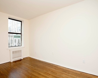 1556 York Avenue - Photo Thumbnail 5