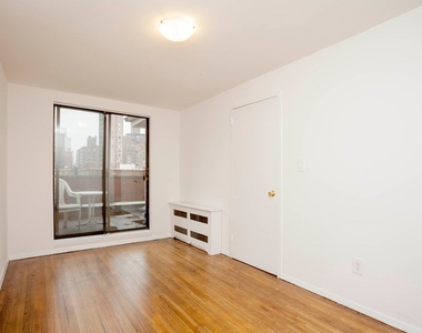 1556 York Avenue - Photo Thumbnail 1