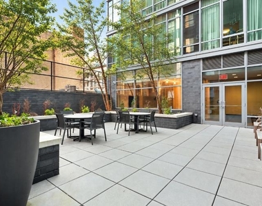 57 Reade Street - Photo Thumbnail 6