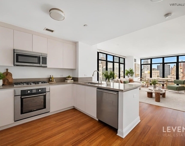 57 Reade Street - Photo Thumbnail 1
