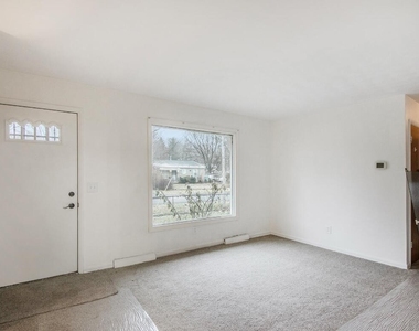 1919 Junction Avenue - Photo Thumbnail 4