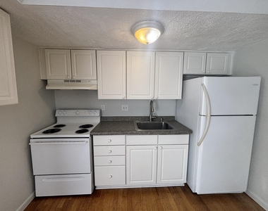 3522 Kenbrooke Court - Photo Thumbnail 4