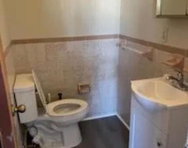 1111 Franklin Street - Photo Thumbnail 9