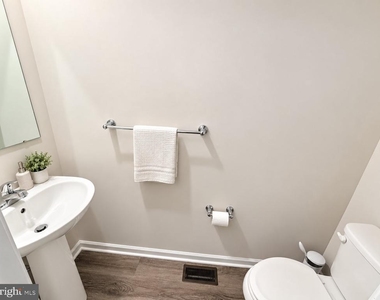 1806 Glenmere Road - Photo Thumbnail 5