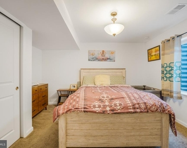 10008 S Streamview Court - Photo Thumbnail 38