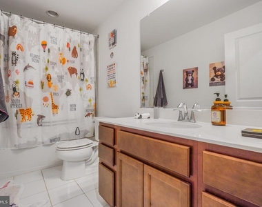 10008 S Streamview Court - Photo Thumbnail 29