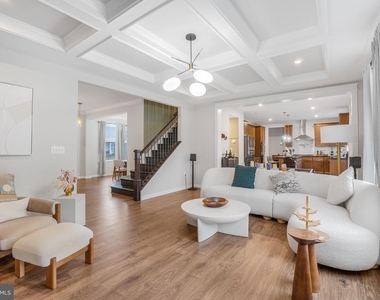 10008 S Streamview Court - Photo Thumbnail 8