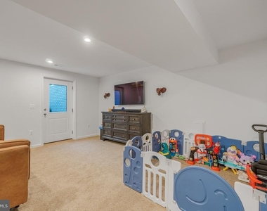 10008 S Streamview Court - Photo Thumbnail 34