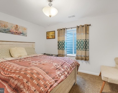 10008 S Streamview Court - Photo Thumbnail 39