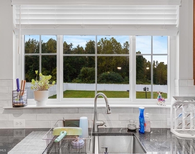 10008 S Streamview Court - Photo Thumbnail 11