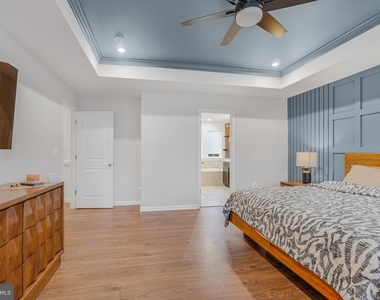 10008 S Streamview Court - Photo Thumbnail 21