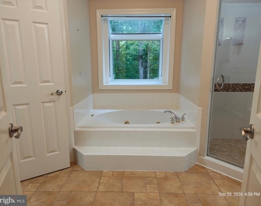 11708 Crest Maple Drive - Photo Thumbnail 11