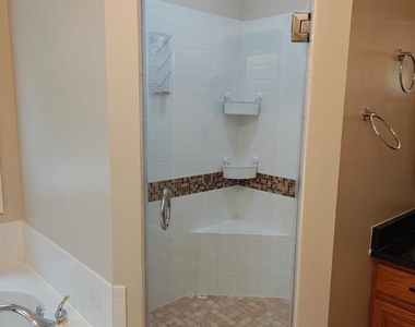 11708 Crest Maple Drive - Photo Thumbnail 10