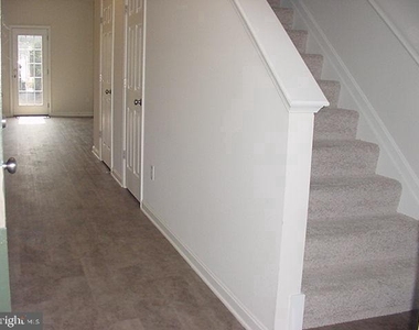 171 College Drive - Photo Thumbnail 8