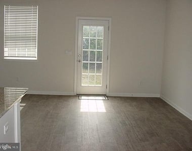 171 College Drive - Photo Thumbnail 6