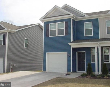 171 College Drive - Photo Thumbnail 1