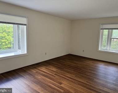 5121 Ridge Road - Photo Thumbnail 7