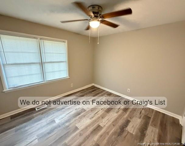 1568 Rossmore Drive - Photo Thumbnail 12